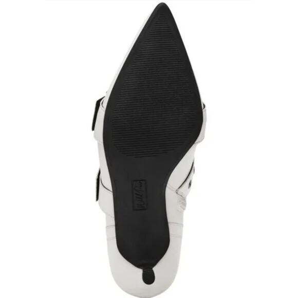 NEW Wild Pair Moonbeam Buckle Booties 8M White Crinkle Pointed Toe Kitten Heel - Picture 5 of 5